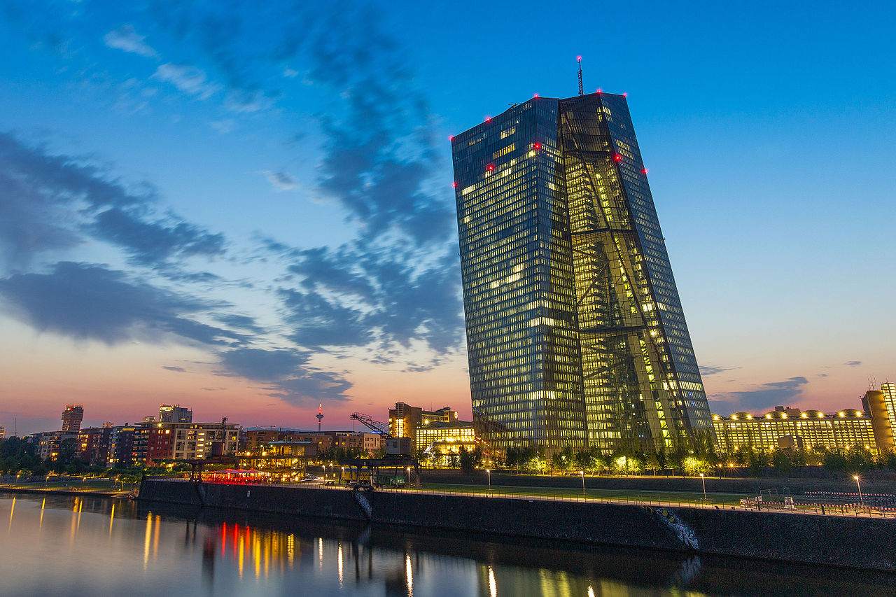 EZB-Nullzinspolitik - EZB-Zentrale in Frankfurt