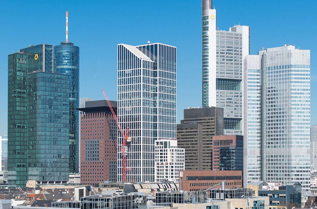 Frankfurt Skyline mit Commerzbank Tower