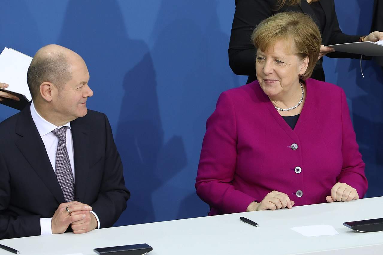 Olaf Scholz und Angela Merkel