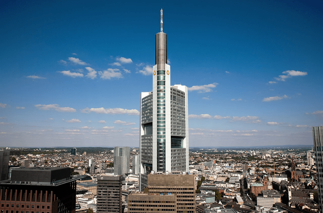 Commerzbank-Tower - Negative News für Commerzbank-Aktie