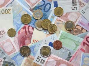 Steht der Euro vor einer weiteren Abwärtswelle?