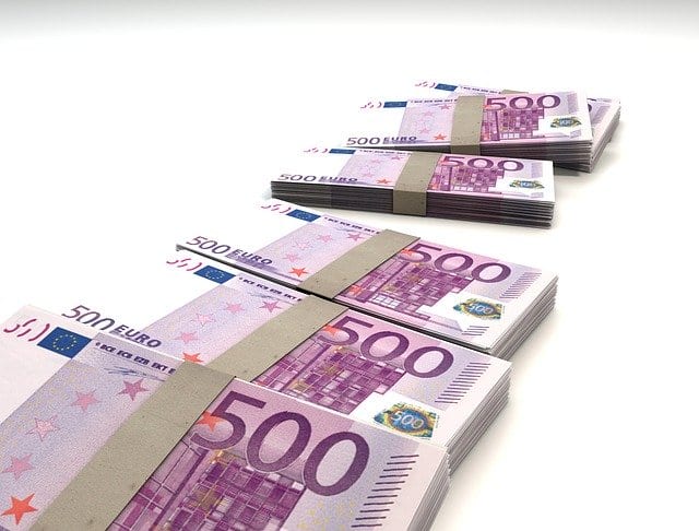 500 Euro Geldscheine Symbolbild