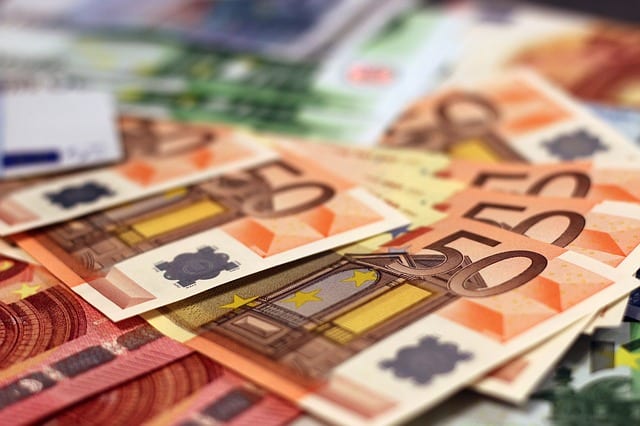 Diverse Euro Geldscheine