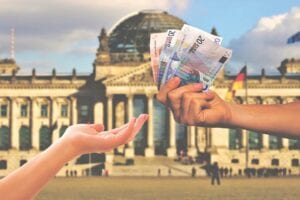 Deutschland und seine Wirtschaft hält sich in der Coronakrise im Vergleich zu vielen anderen Ländern besser