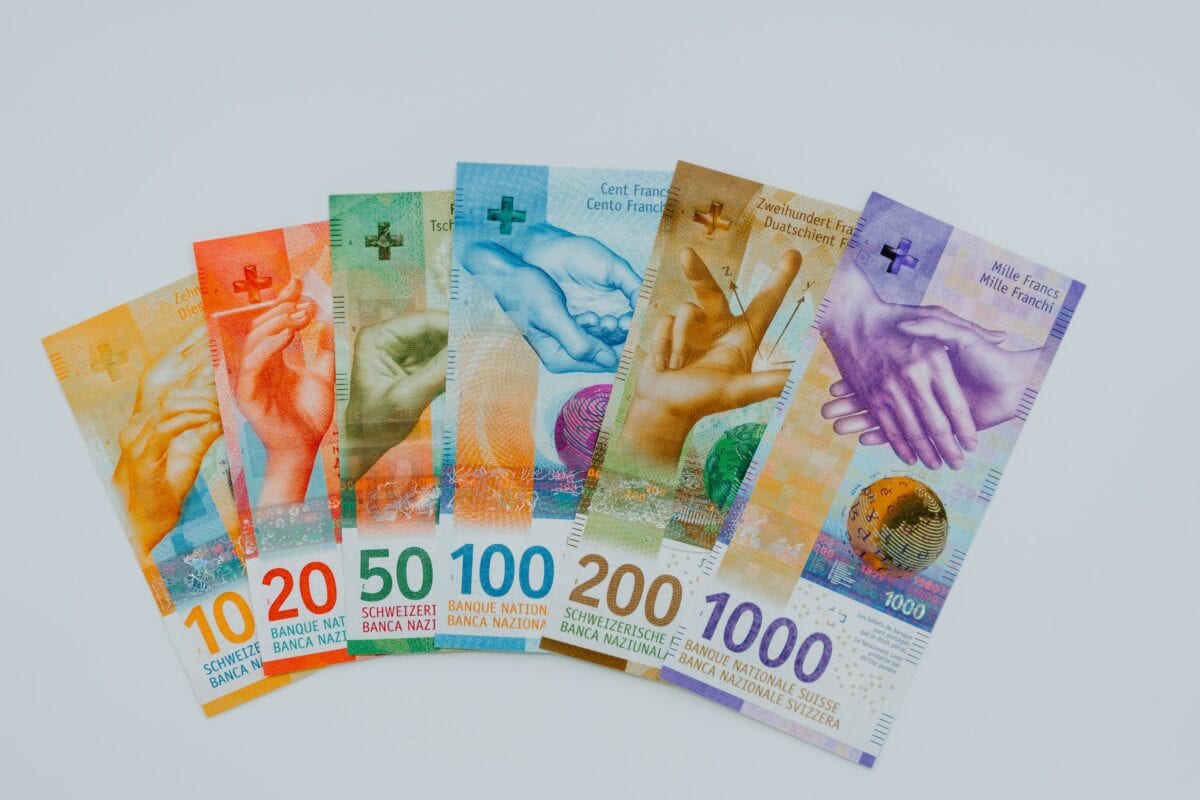 Mehrere Schweizer Franken-Geldscheine