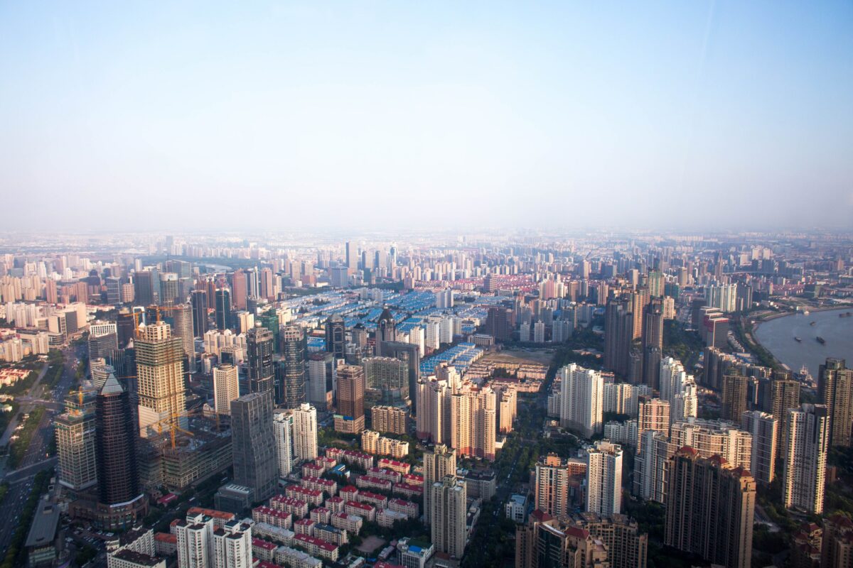 Beispielbild zeigt Hochhäuser in Shanghai