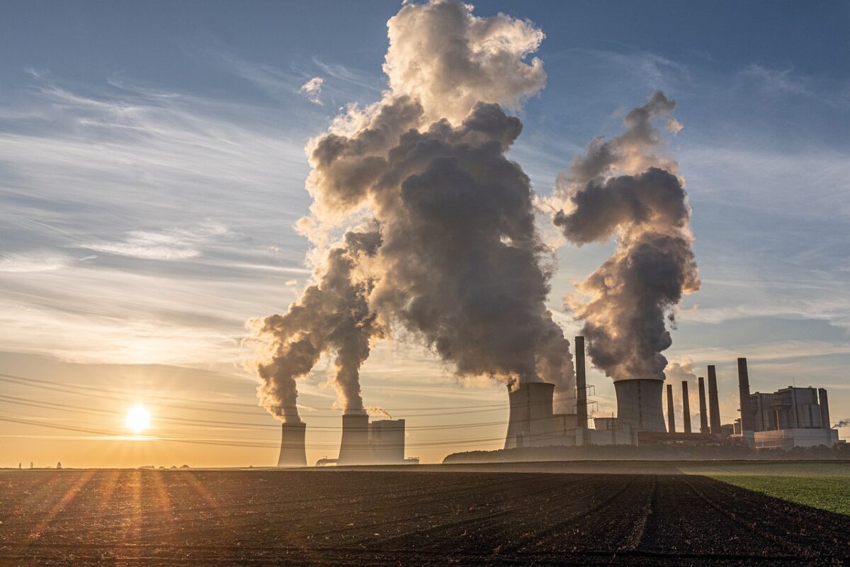 Kraftwerk verbrennt Kohle