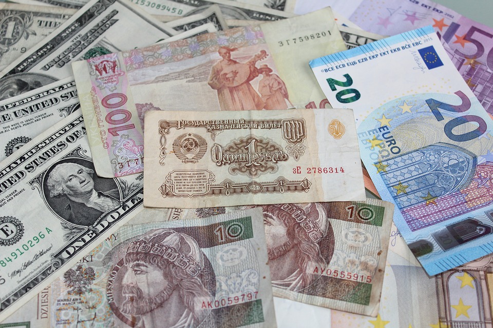 Rubel Dollar Rohstoffe