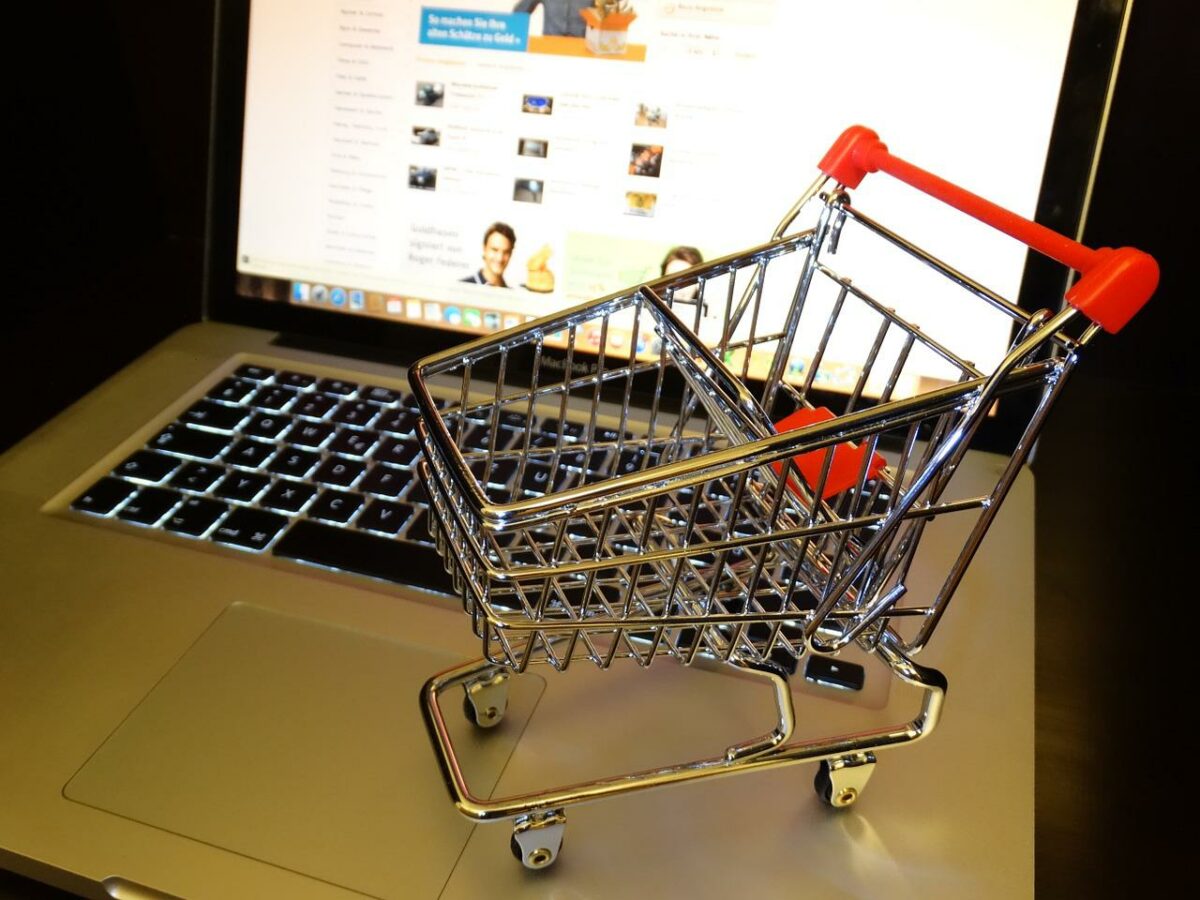 Symbolfoto für Online Shopping