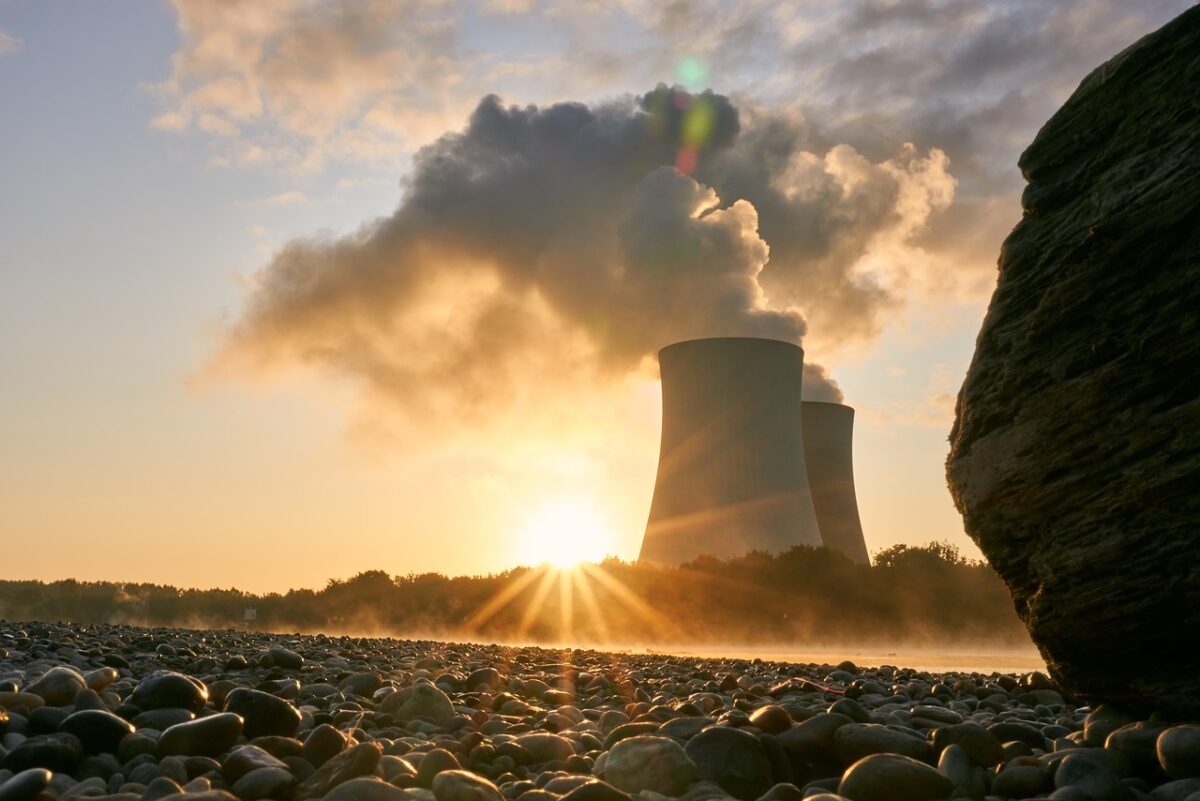 Atomkraftwerke: Weiterbetrieb der Kernreaktoren kostet 100 Millionen Euro