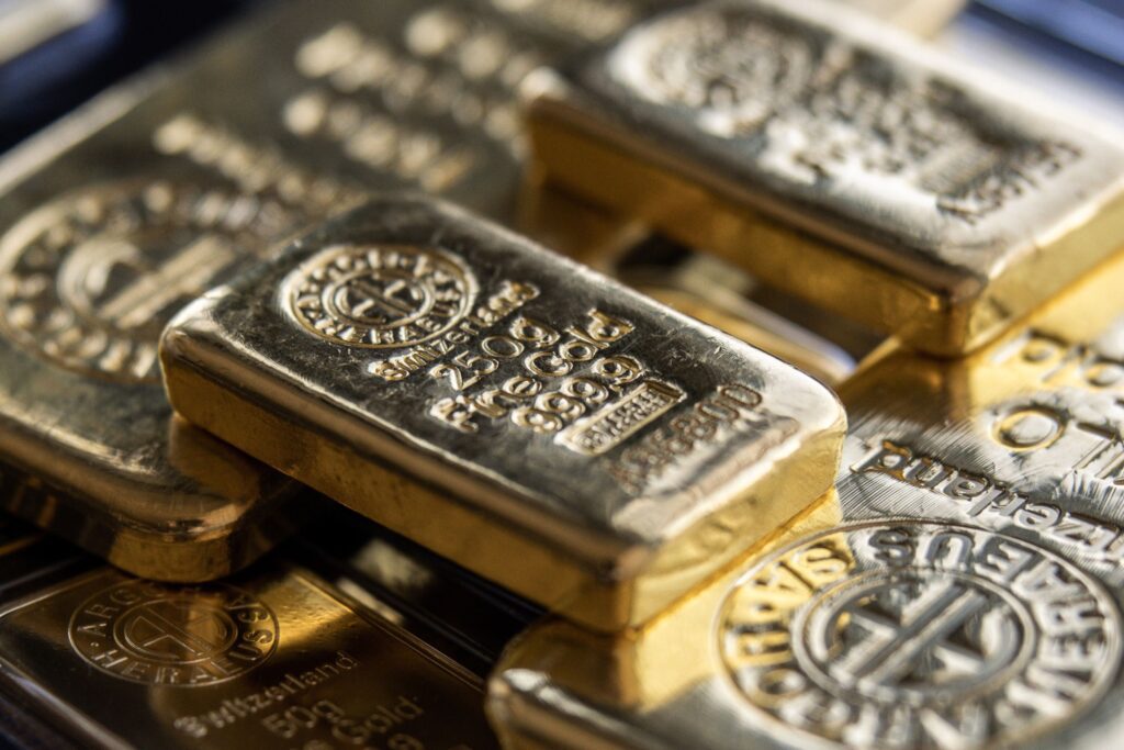 Gold gibt nach, Händler warten auf Impuls durch die US-Inflationsdaten