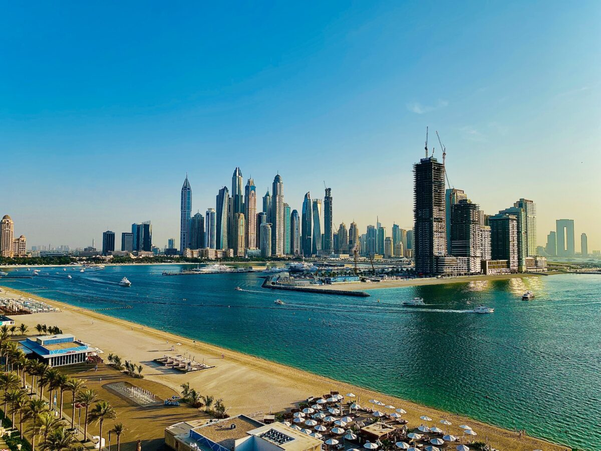 Skyline vor der Palme in Dubai
