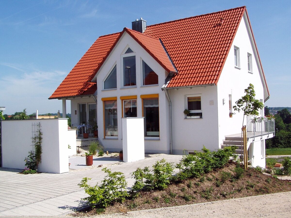 Klassisches Einfamilienhaus als Standardobjekt am Immobilienmarkt in Deutschland