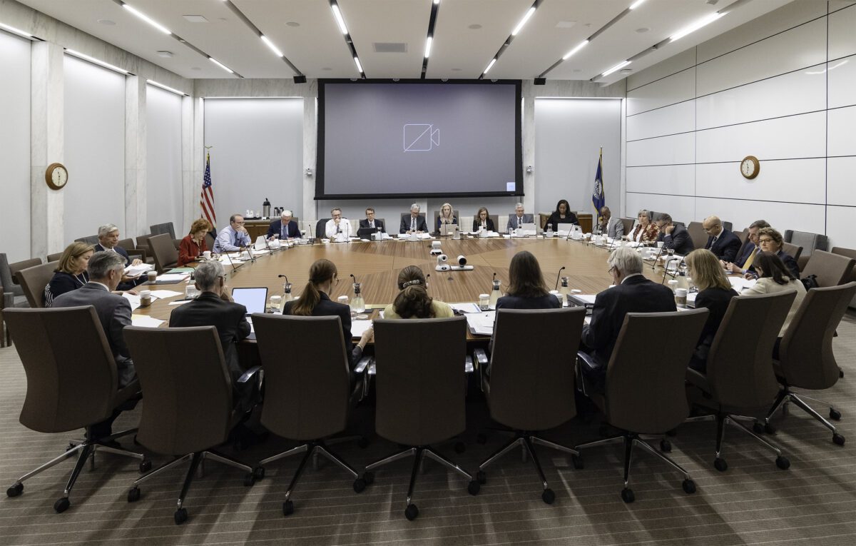 Ein Sitzungssaal der Federal Reserve