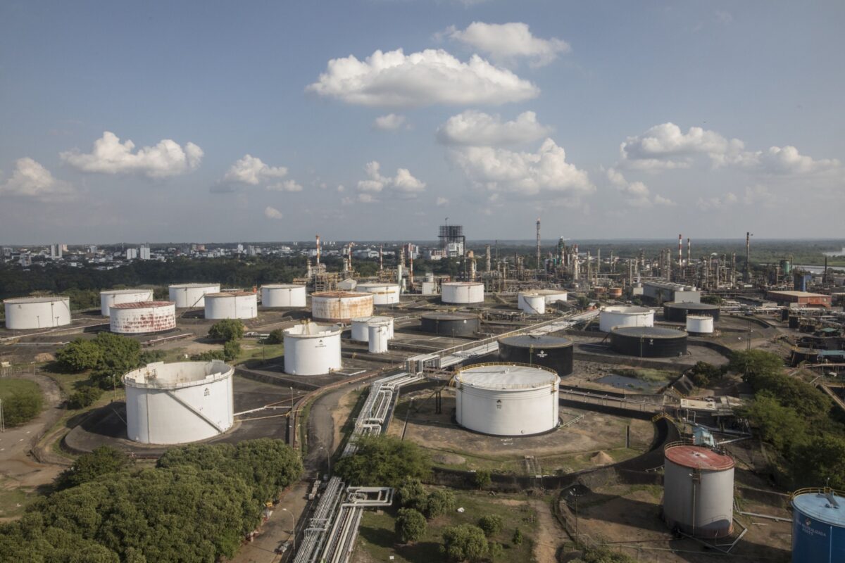 Öl-Lagertanks in Kolumbien