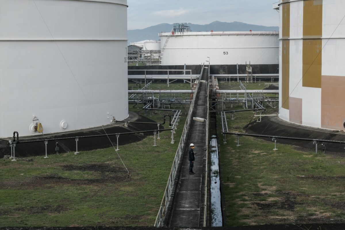 Öl-Lagertanks auf den Philippinen