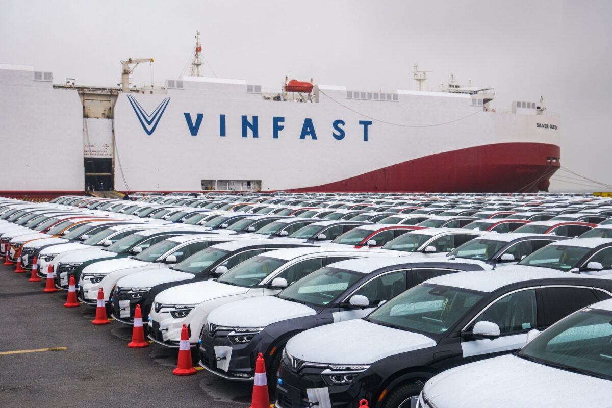 Autos von VinFast vor der Verschiffung in Vietnam