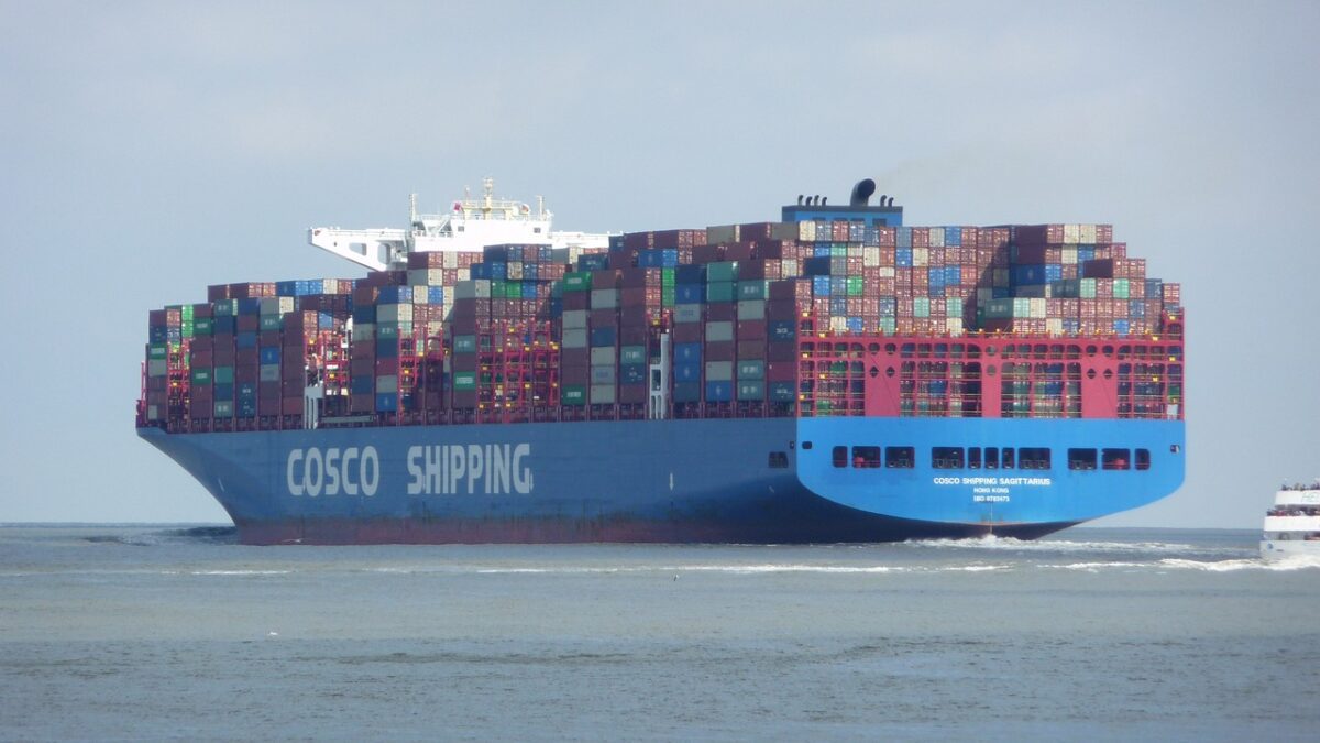 COSCO China Container Schiff
