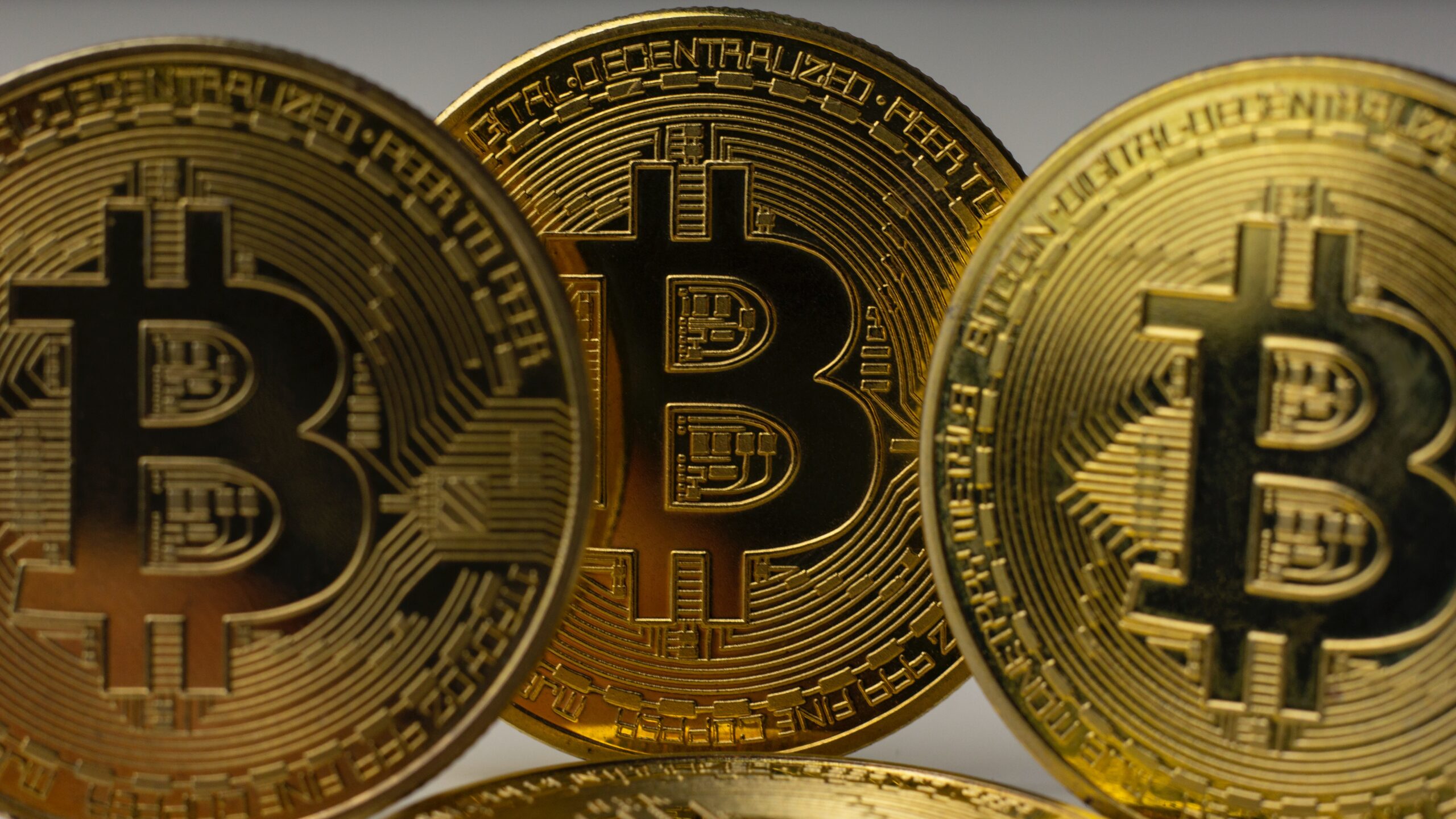 Bitcoin springt auf 30.000 Dollar - ETF-Falschmeldung gibt einen Vorgeschmack