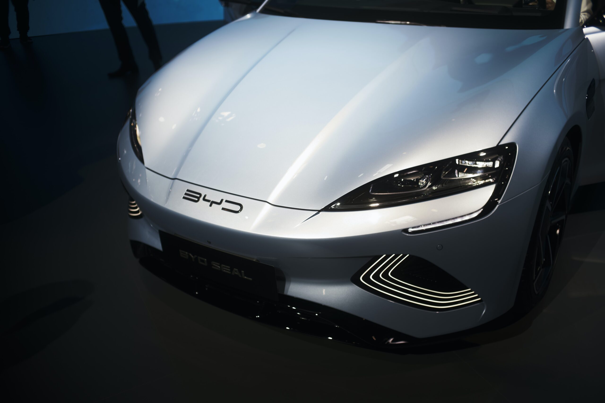 BYD schließt zu Tesla auf und strebt nach der EV-Krone