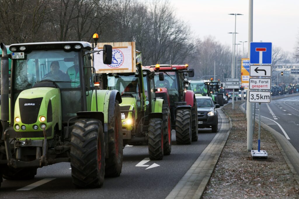 Bauern-Protest gegen Scholz und seine Ampel-Regierung