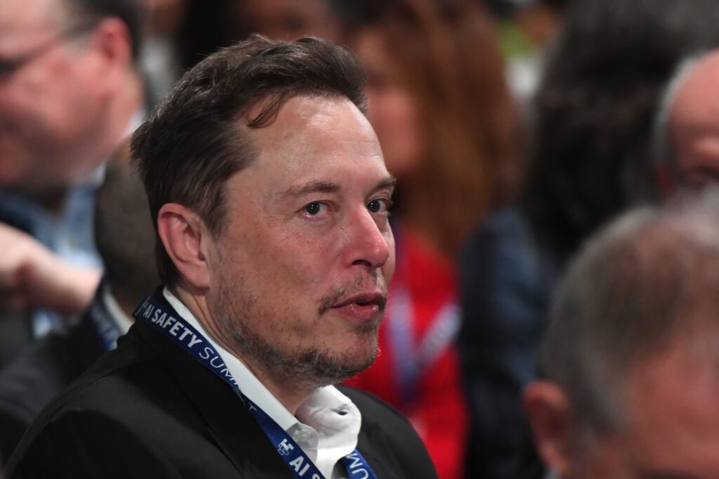 Elon Musk will mehr Kontrolle über Tesla, um KI auszubauen