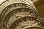 Gold fällt Kapitalmarkt-Zinsen steigen