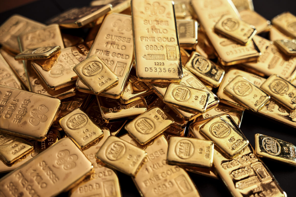 Goldpreis-f-llt-vor-wichtigen-US-Daten-Hickhack-um-Trump-Z-lle