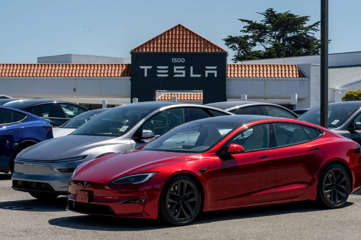 Autozulassungen-Juni-Tesla-crasht-60-Chinesen-legen-kr-ftig-zu