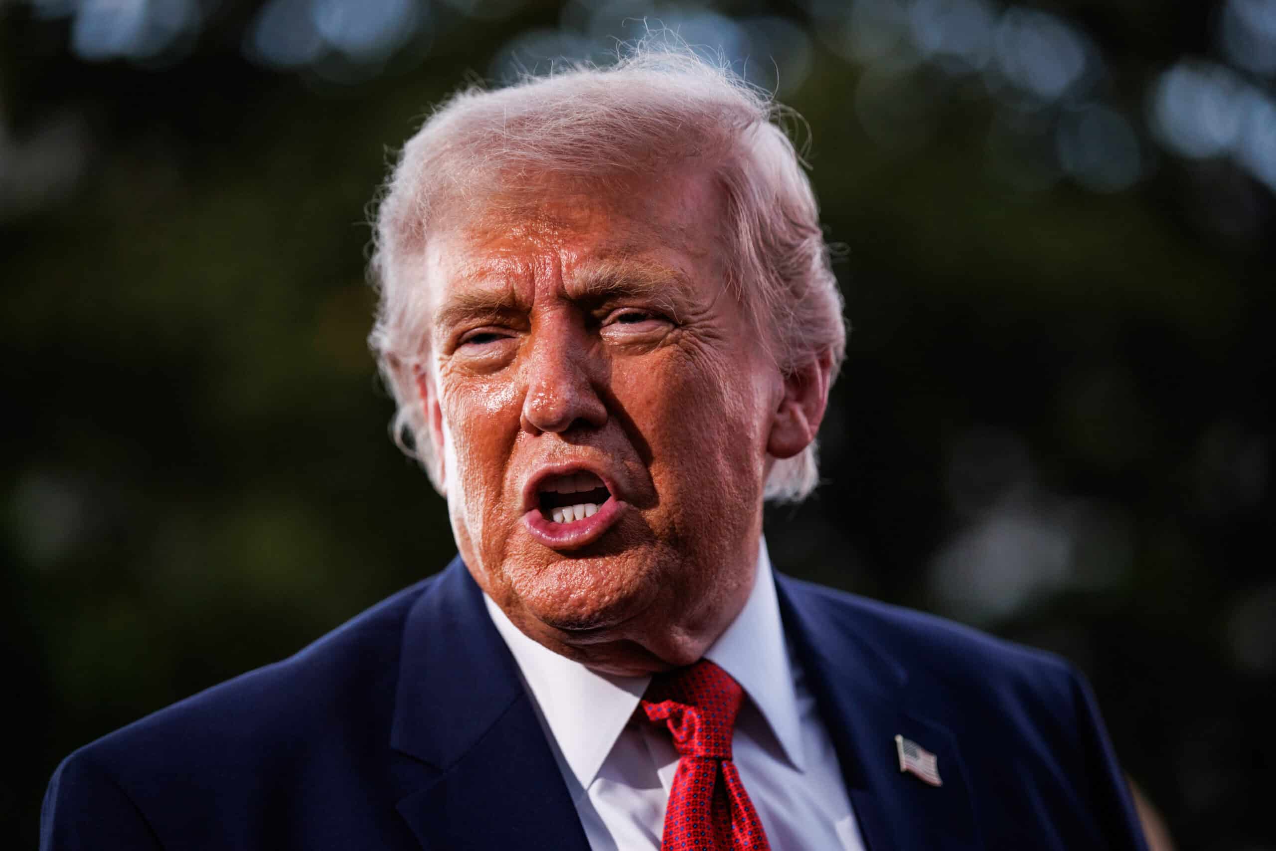 Ehemaliger US-Präsident Donald Trump bei einer öffentlichen Veranstaltung.